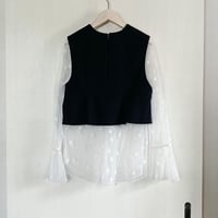 【Greed International グリードインターナショナル】Small Flower embroidery Long Top in Navy/Khaki