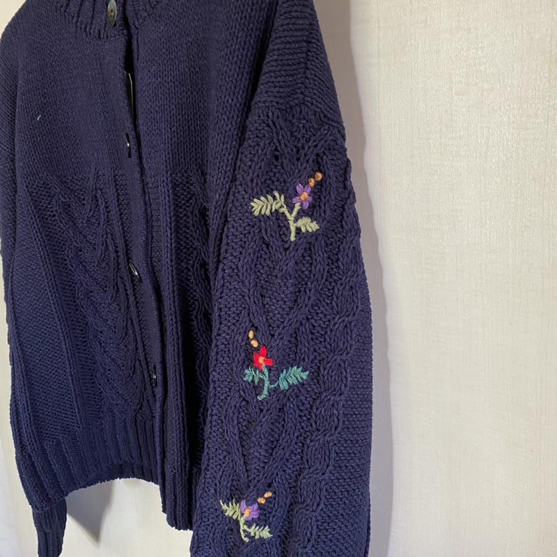 Bed&Breakfast ベッド＆ブレイクファースト】Cable Hand Stitch