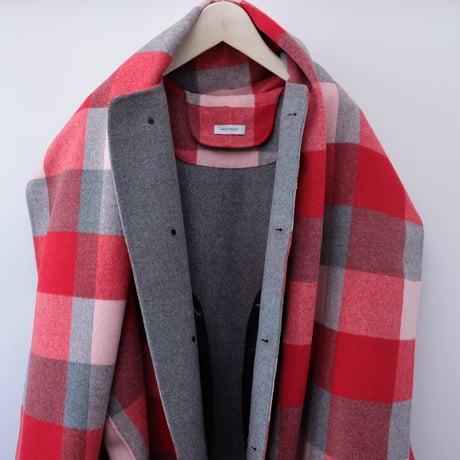 【near.nippon ニアニッポン】NO.742-2425　ストール付ケープコート  RED CHECK