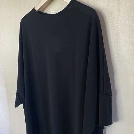 【siro シロ】 poncho T in off/lightgray/black