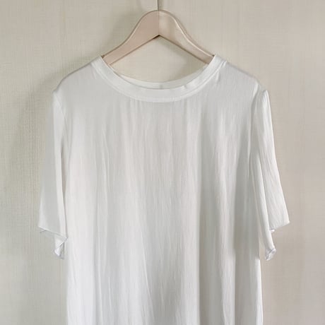 【Bed&Breakfast ベッド＆ブレイクファースト】Tumbler Finishing Satin Tee Dress in Off White