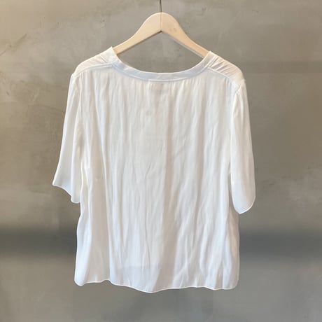【Bed&Breakfast ベッド＆ブレイクファースト】Tumbler Finishing Satin Tee in White
