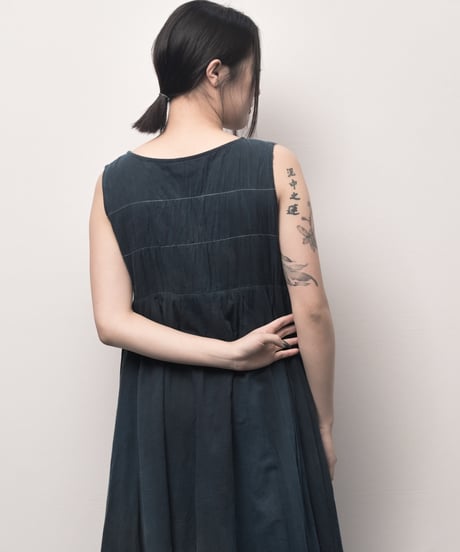 藍墨シャーリングワンピース