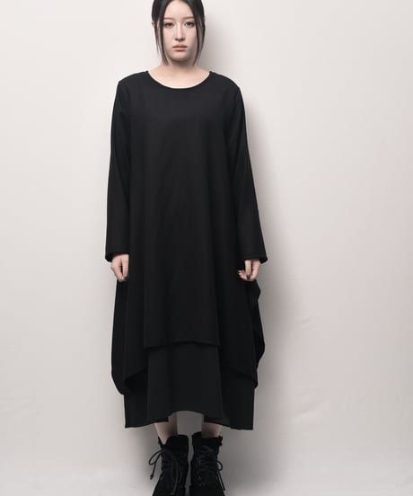 黒ウール東雲ワンピース長袖