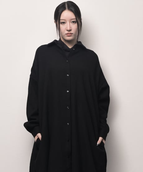 濡羽ウールロングドロップシャツ