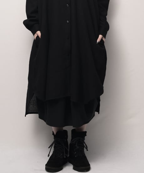 濡羽ウールロングドロップシャツ