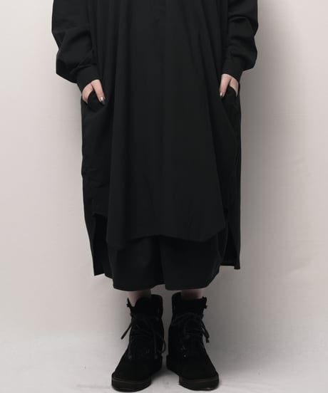 黒コットンロングドロップシャツ