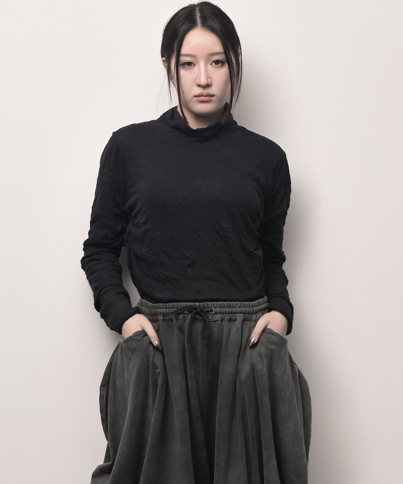 黒 プリーツ サルエルパンツ 藍墨 鼯-musasabi-サルエルパンツ | I R O F U S I online shop