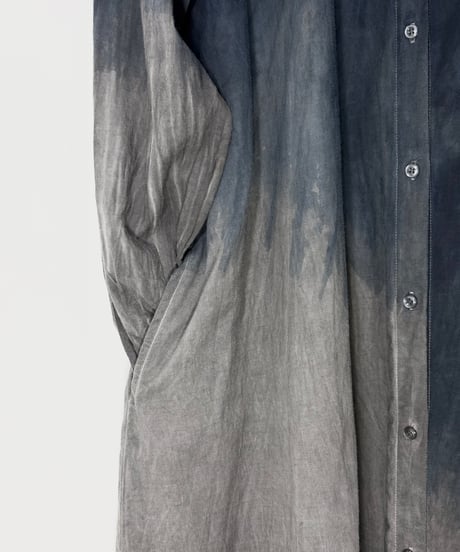藍墨斜上グラデコットンスタンドロングシャツ