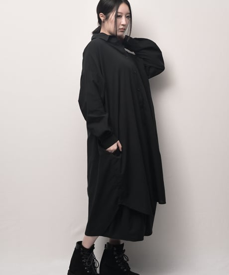 黒コットンロングドロップシャツ