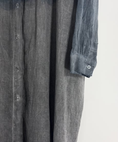 藍墨上グラデボイルスタンドロングシャツ