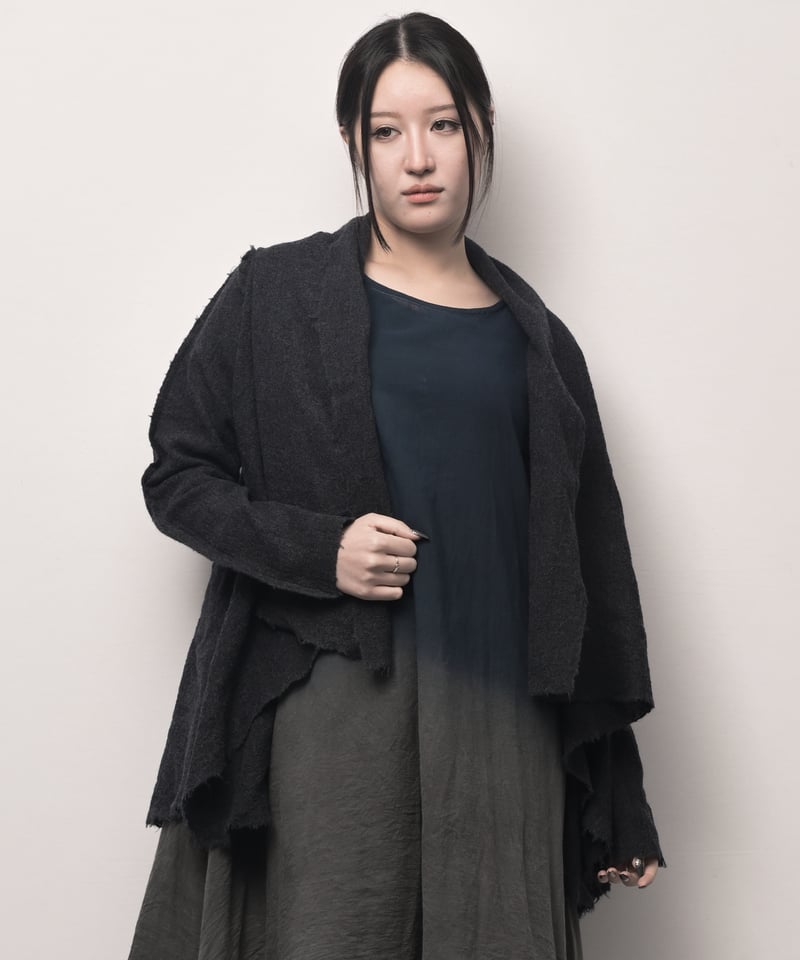 断切鈍色ウール四角カーディガン | I R O F U S I online shop 断切鈍色ウール四角カーディガン | I R O F U S I online shop