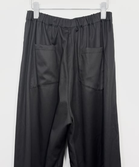 黒天泣裾タックワイドパンツ