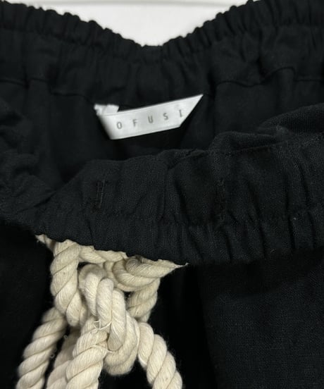 黒綿麻　縄ベルトサルエルパンツ