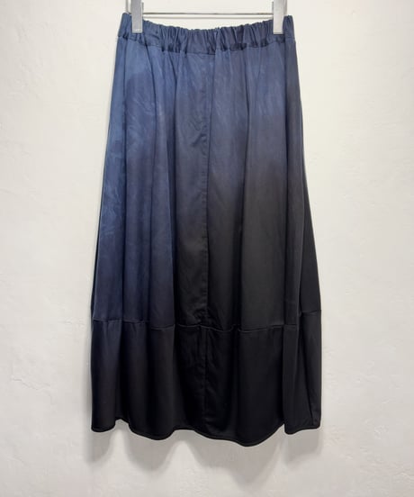 黒藍上斜グラデ天泣バルーンスカート
