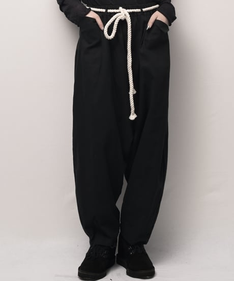 黒綿麻　縄ベルトサルエルパンツ