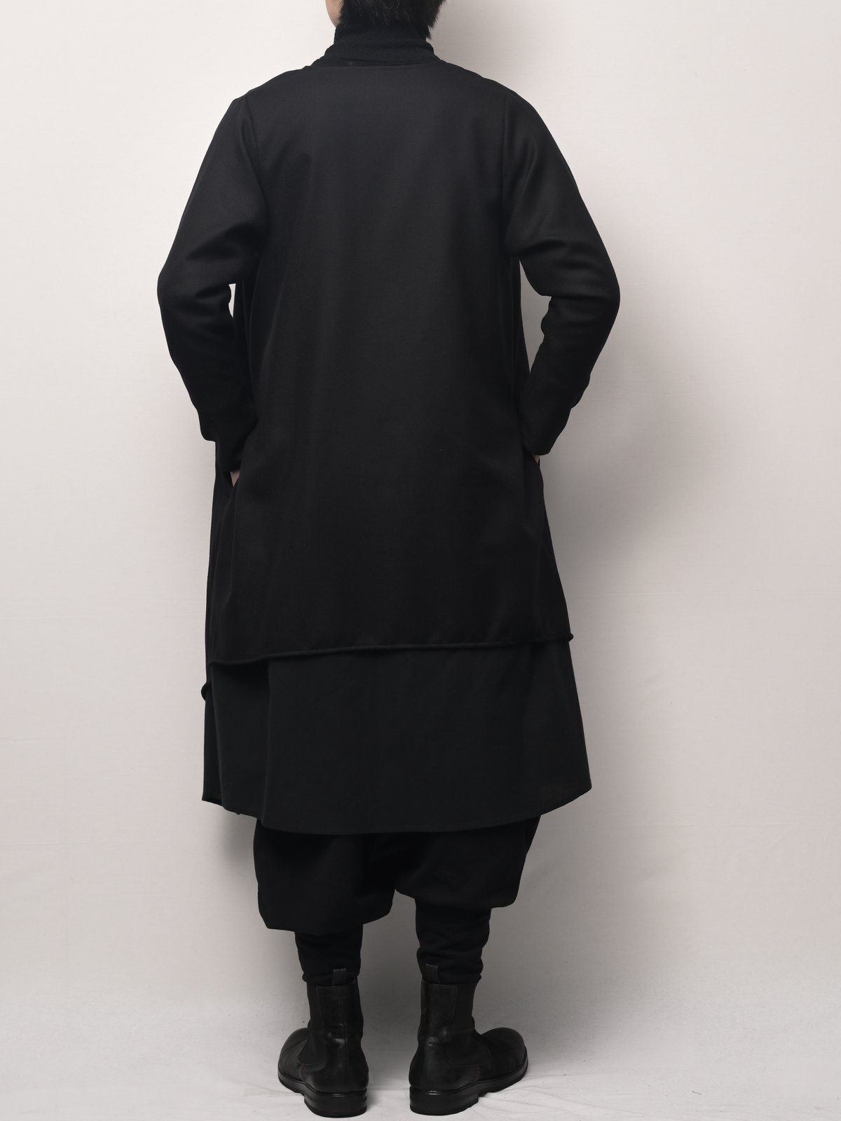 黒ウール羽爵カーディガン | I R O F U S I online shop