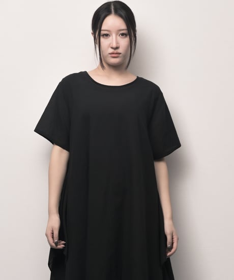 黒東雲ワンピース半袖