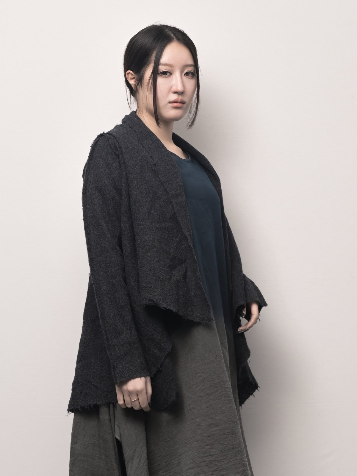 断切鈍色ウール四角カーディガン | I R O F U S I online shop 断切鈍色ウール四角カーディガン | I R O F U S I online shop