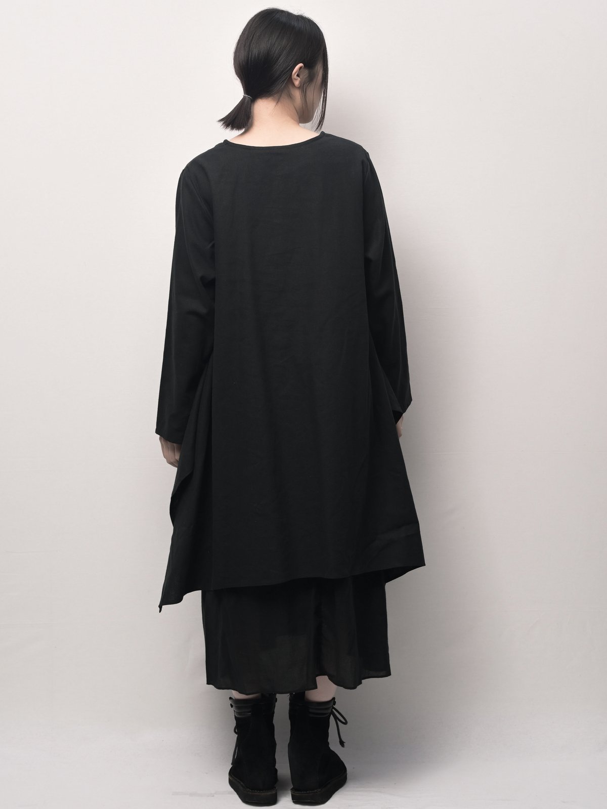 黒綿麻 東雲ワンピース長袖 | I R O F U S I online shop