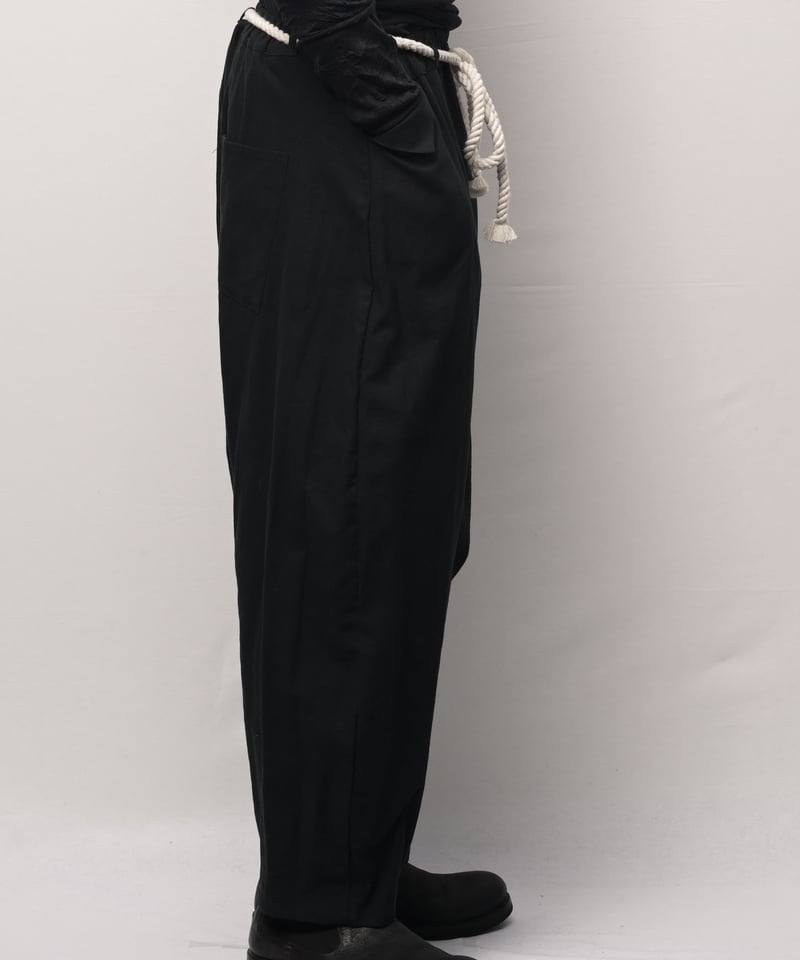 黒綿麻 縄ベルトサルエルパンツ | I R O F U S I online shop