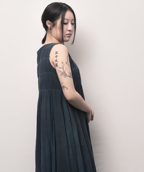藍墨シャーリングワンピース
