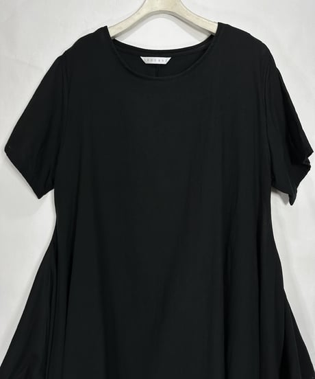 黒東雲ワンピース半袖