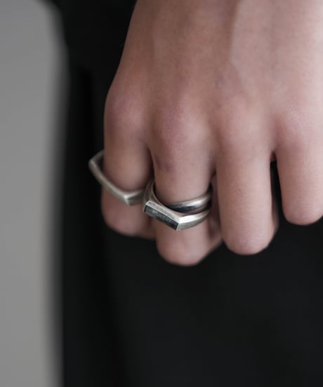 HIGH-END CTHY RING "LARVIKITE"
