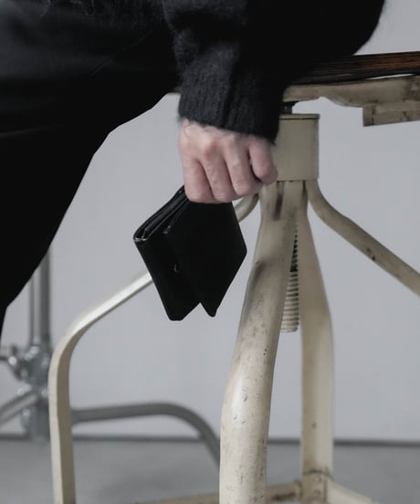 LUXURY MATERIAL GUIDI LEATHER ANONYMOUS WALLET
