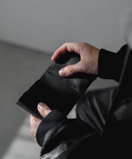 LUXURY MATERIAL GUIDI LEATHER ANONYMOUS WALLET