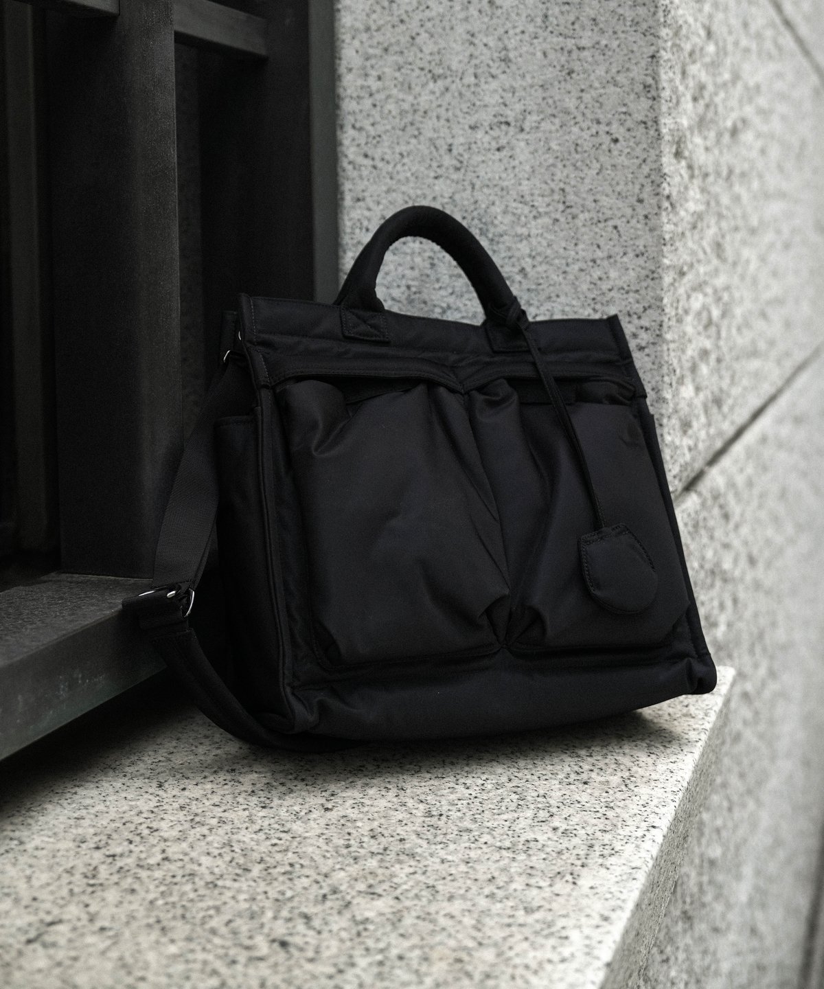 10 LIMONTA NYLON HELMET BAG | CTHY