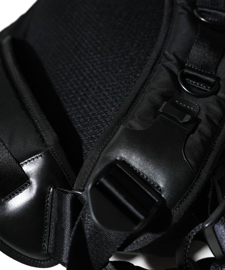 #15 LUXURY MATERIAL ONE SHOULDER SLING DAYPACK by LIMONTA / Annonay