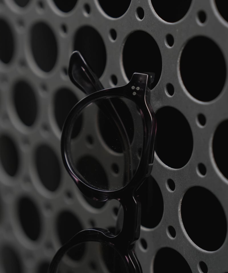 VINTAGE MATERIAL EYEWEAR “CROWNPANTO” by CELLU