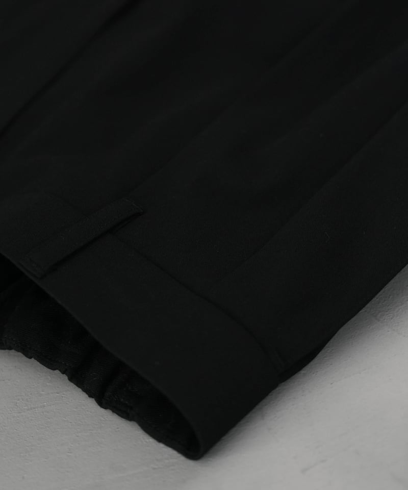 CTHY SLIM CLASSIC TROUSERS サイズ1 CTHY SLIM CLASSIC TROUSERS サイズ1 - メルカリ