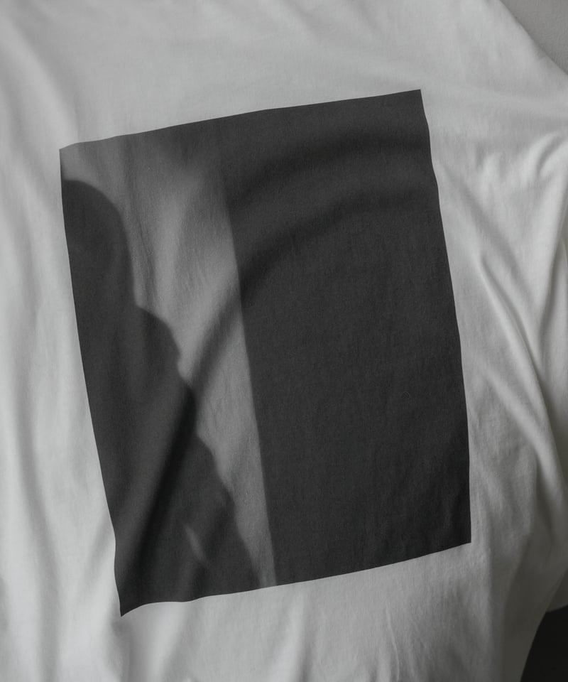 BACK GRAPHIC LONG SLEEVE CUTSEW | CTHY