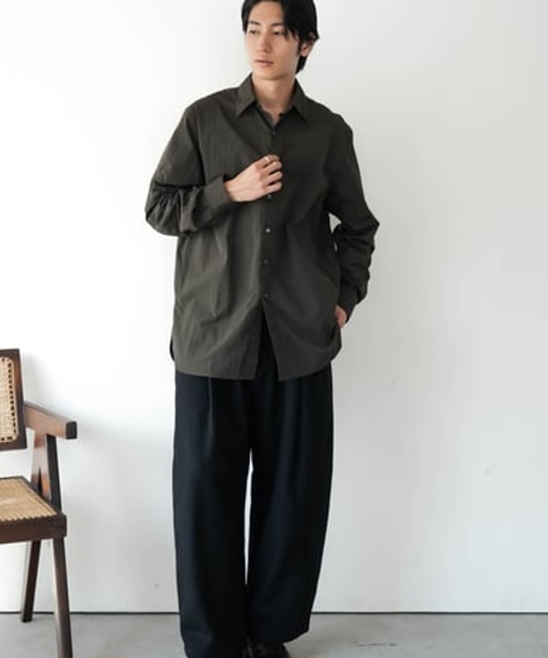 LUXURY MATERIAL WIDE CURVE TROUSERS by Super140