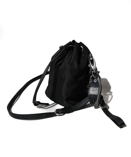 #01 LUXURY MATERIAL DRAWSTRING BAG by LIMONTA