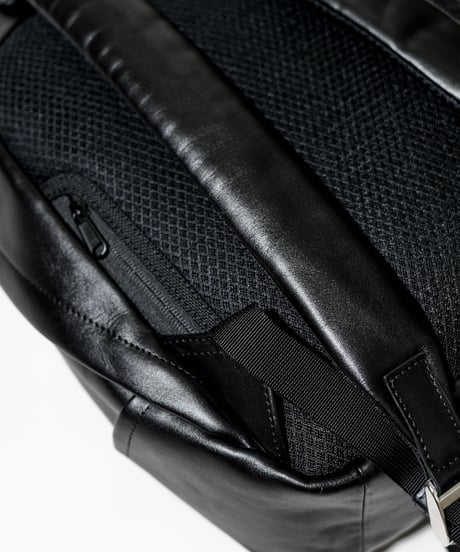 #03 WATERPROOF LEATHER BACKPACK