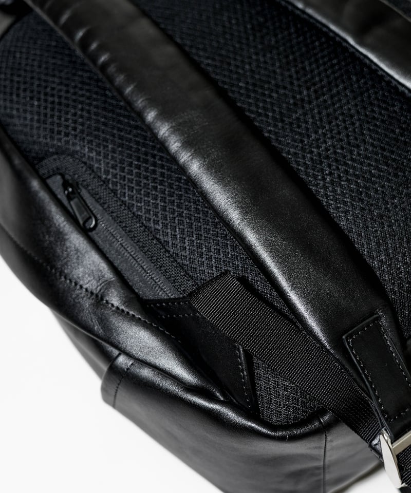 03 WATERPROOF LEATHER BACKPACK | CTHY