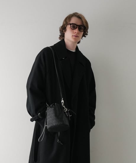 #01 LUXURY MATERIAL DRAWSTRING BAG by LIMONTA