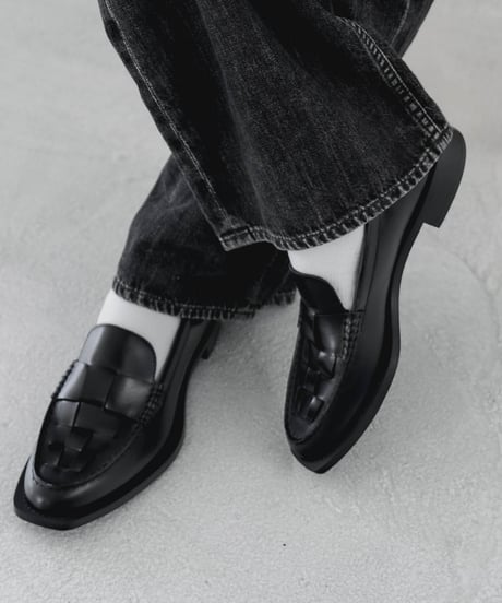 BRAIDED LEATHER LOAFER