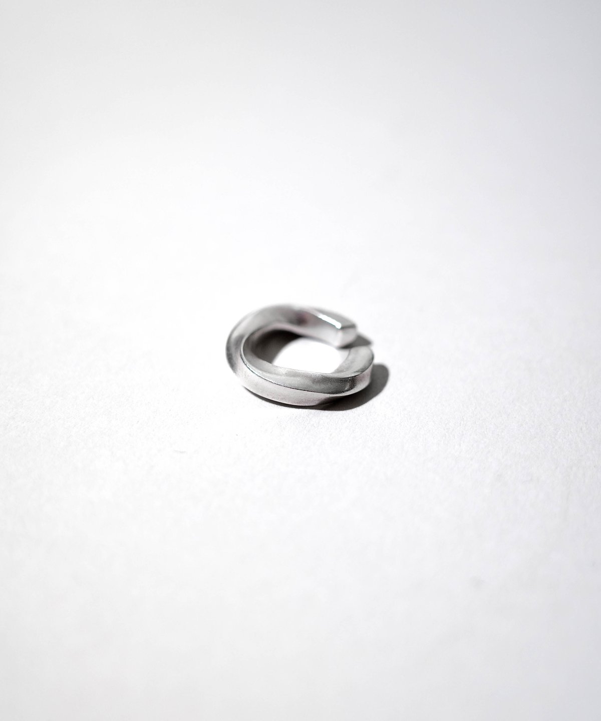 TWIST EAR CUFF | CTHY 