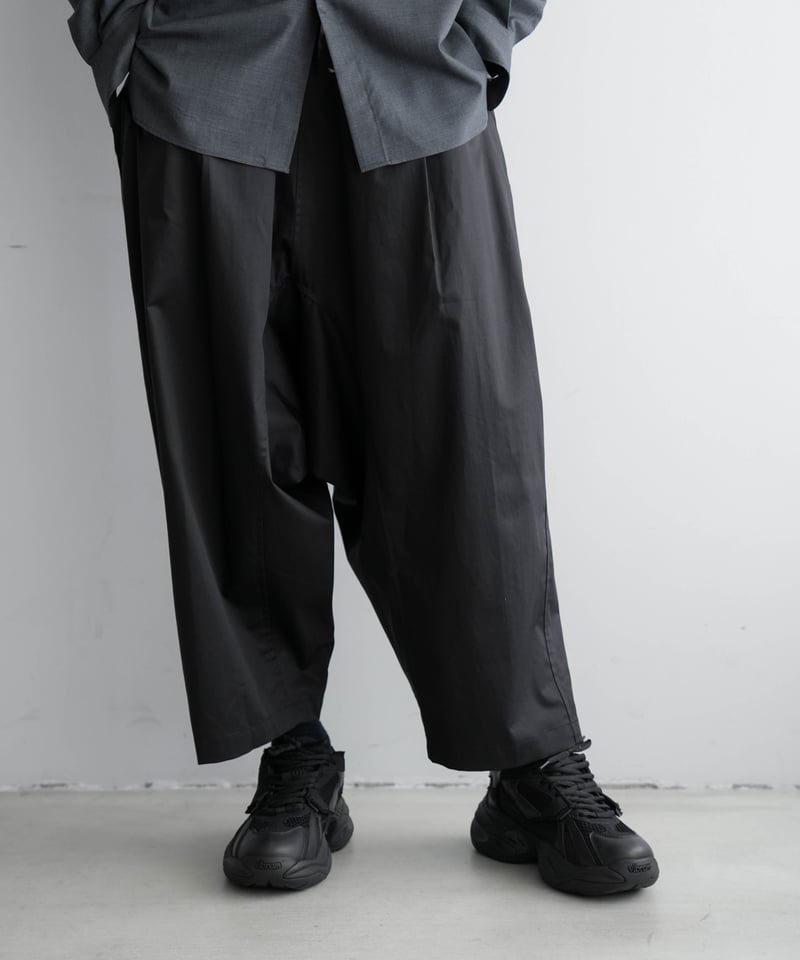 WIDE SAROUEL UNCLE PANTS by COATING Supima Cott