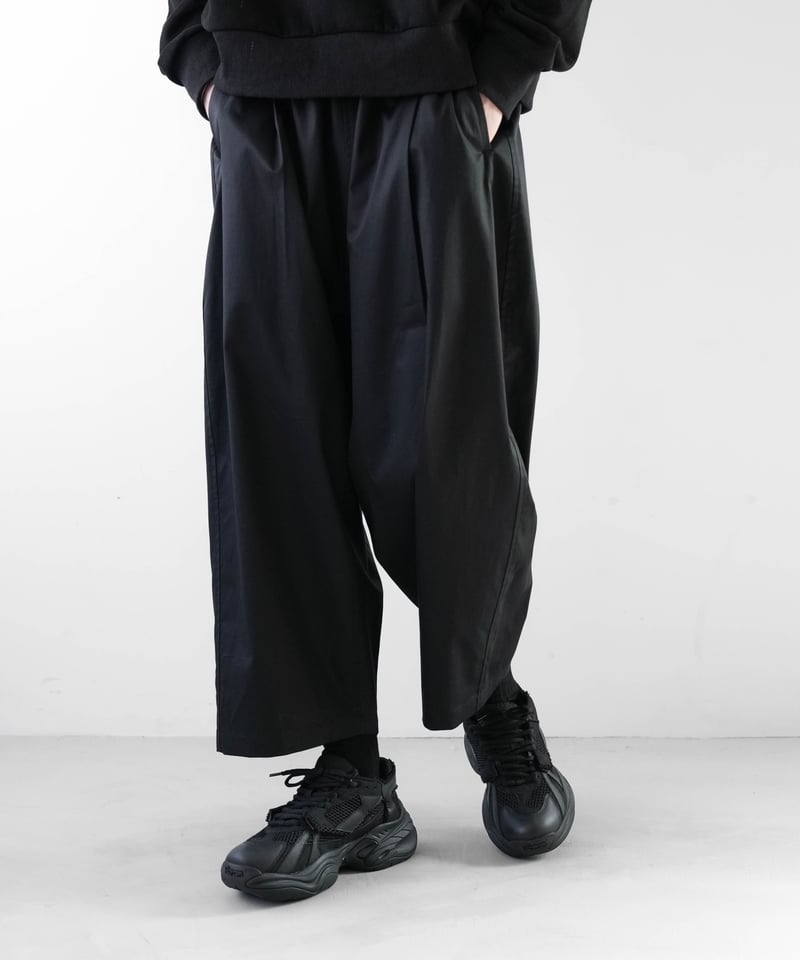 WIDE SAROUEL UNCLE PANTS by COATING Supima Cott