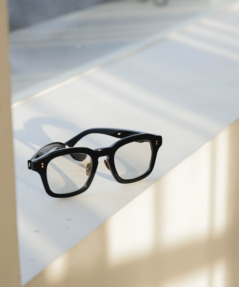 ACETATE HANDMADE MODERN EYEWEAR “WELLINGTON” |