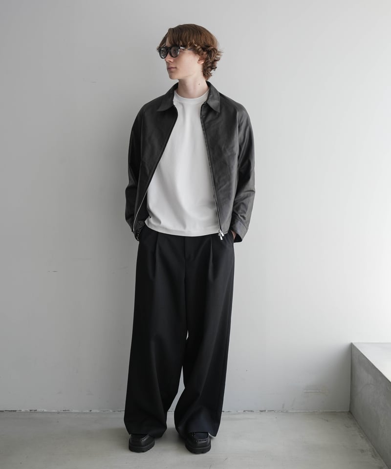 【CTHY】LUXURY MATERIAL LOOSE-FIT H/S TEE LUXURY MATERIAL LOOSE-FIT H/S TEE by SUVIN PLA