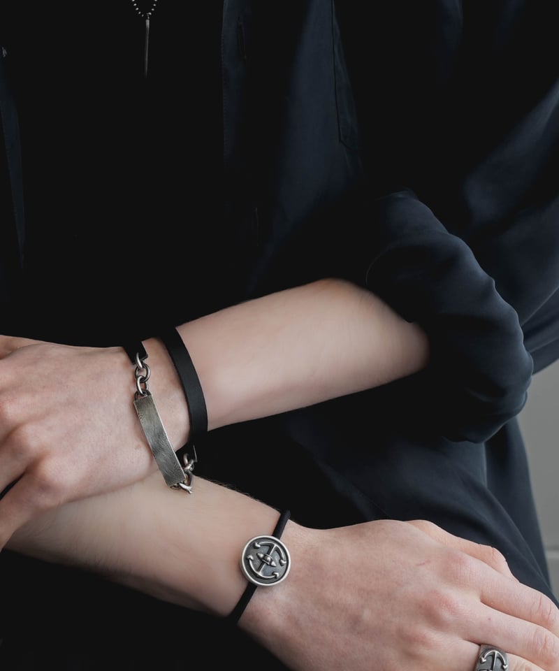 GUIDI LEATHER PLATE BRACELET by artisan | CTHY