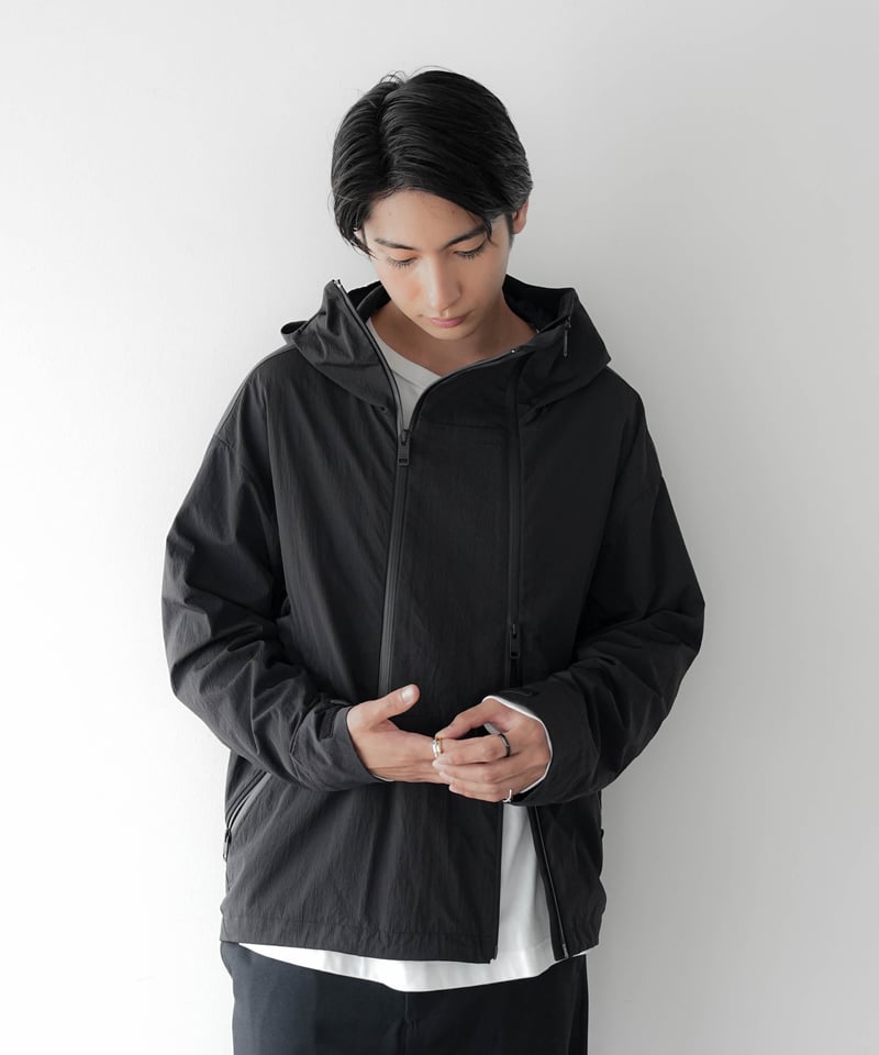 LUXURY MATERIAL SHELL JACKET by LIMONTA ITALY F