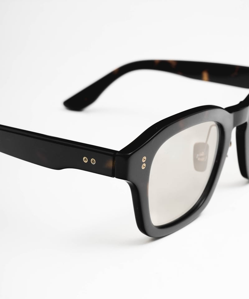 ACETATE HANDMADE MODERN EYEWEAR “WELLINGTON” |
