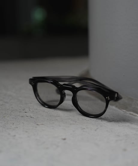 VINTAGE MATERIAL EYEWEAR “CROWNPANTO”  by CELLULOID
